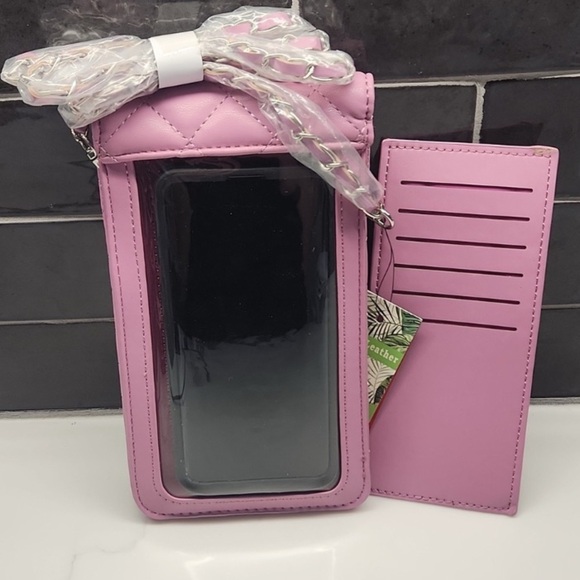 BADGLEY MISCHKA Pink w/Faux Pearls Quilted Phone Case Crossbody, NWT - Picture 3 of 5